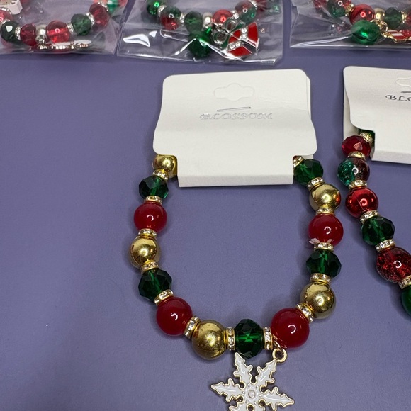 Set of two - Beaded Christmas braclets - Picture 2 of 15